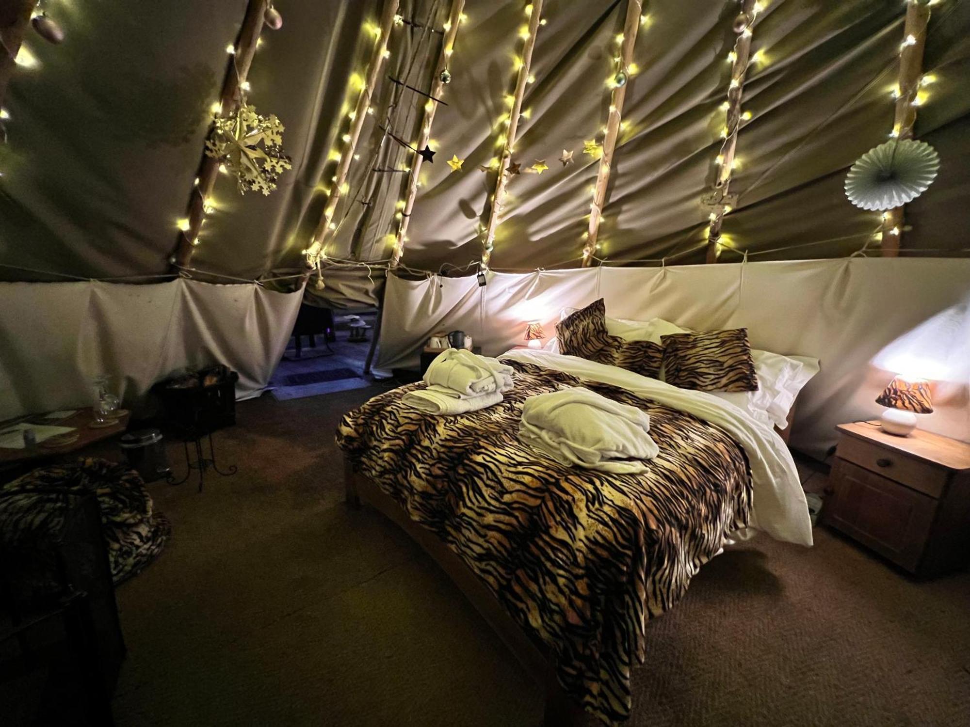 Burtree Country House, Tipi'S, Treehouse & Lodge & House Rooms With Hot Tubs In A Private Garden 瑟斯克 外观 照片