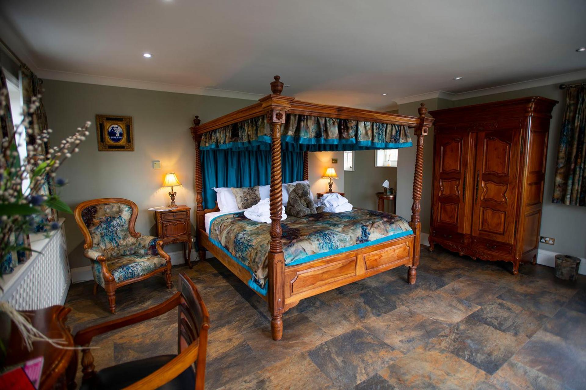 Burtree Country House, Tipi'S, Treehouse & Lodge & House Rooms With Hot Tubs In A Private Garden 瑟斯克 外观 照片