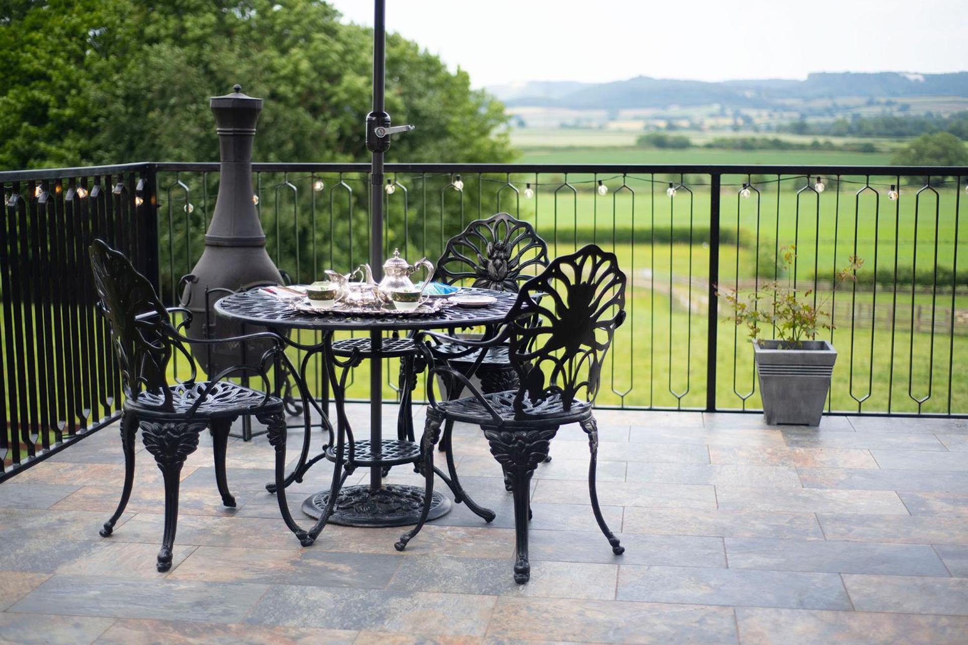 Burtree Country House, Tipi'S, Treehouse & Lodge & House Rooms With Hot Tubs In A Private Garden 瑟斯克 外观 照片